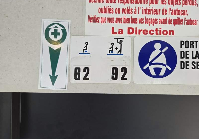 Irisbus AXER / SPROWADZONY/ 62 MIEJSCA + 30 STOJĄCYCH - Förortsbuss: bild 2 Irisbus AXER / SPROWADZONY/ 62 MIEJSCA + 30 STOJĄCYCH - Förortsbuss: bild 2