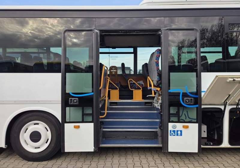 Irisbus RECREO/ SPROWADZONY/ KLIMA / 251 000 KM - Förortsbuss: bild 5 Irisbus RECREO/ SPROWADZONY/ KLIMA / 251 000 KM - Förortsbuss: bild 5