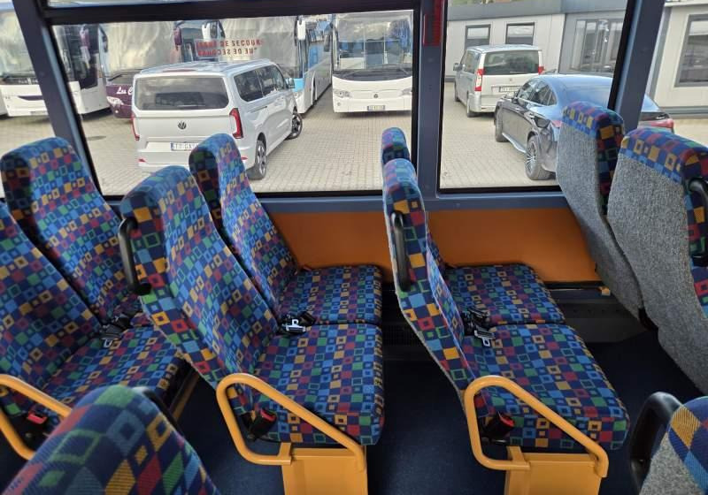 Förortsbuss Irisbus RECREO/ SPROWADZONY/ KLIMA / 251 000 KM: bild 31