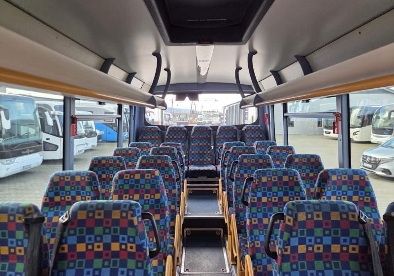 Förortsbuss Irisbus RECREO/ SPROWADZONY/ KLIMA / 251 000 KM: bild 32