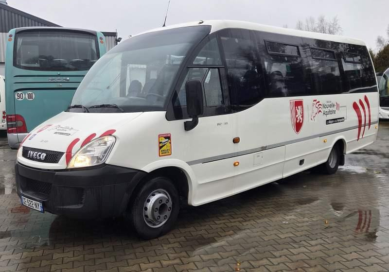 Irisbus WING2 / SPROWADZONY / 34 MIEJSCA/ MANUAL - Minibuss, Persontransport: bild 1 Irisbus WING2 / SPROWADZONY / 34 MIEJSCA/ MANUAL - Minibuss, Persontransport: bild 1
