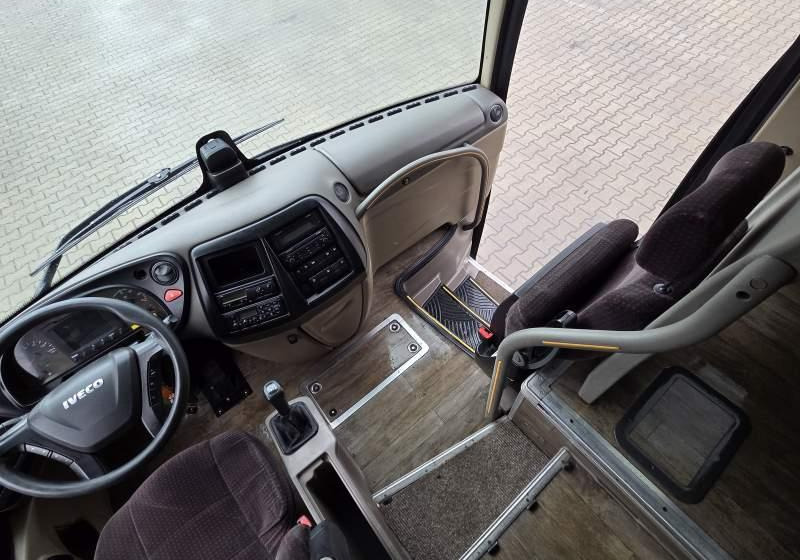 Turistbuss Iveco MAGELYS / 12.80 M / SPROWADZONY/ MANUAL: bild 14 Turistbuss Iveco MAGELYS / 12.80 M / SPROWADZONY/ MANUAL: bild 14