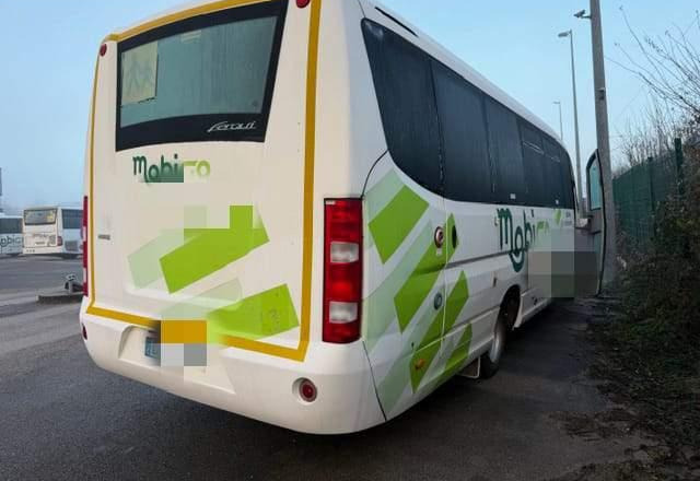 Mercedes-Benz SUNRIDER 818 VARIO / SPROWADZONY / 36 MIEJSC - Minibuss, Persontransport: bild 4 Mercedes-Benz SUNRIDER 818 VARIO / SPROWADZONY / 36 MIEJSC - Minibuss, Persontransport: bild 4