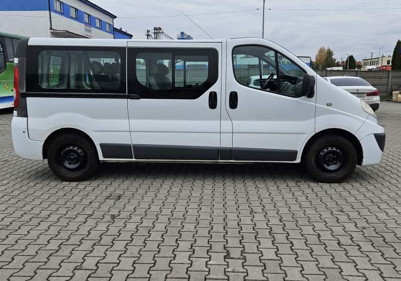 Minibuss, Persontransport Renault TRAFIC 2.0 DCI 90 COMBI L2H1 / SPROWADZONY: bild 11 Minibuss, Persontransport Renault TRAFIC 2.0 DCI 90 COMBI L2H1 / SPROWADZONY: bild 11