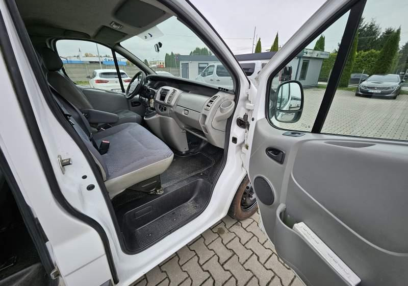 Minibuss, Persontransport Renault TRAFIC 2.0 DCI 90 COMBI L2H1 / SPROWADZONY: bild 8 Minibuss, Persontransport Renault TRAFIC 2.0 DCI 90 COMBI L2H1 / SPROWADZONY: bild 8