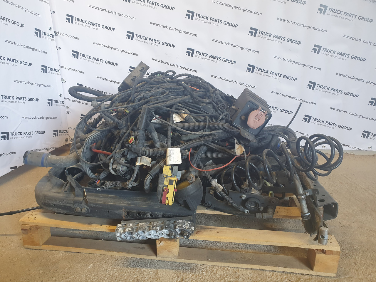 IVECO IVECO STRALIS EURO6 complete wiring harness, engine wiring, cab wiring, wiring set, frame wiring, cables 5801679758, 5801801250, 5801692062, 5801725016, 5801418770, 5801270108, 41246407, 41242608, 412 - Kablar/ Ledningar för Lastbil: bild 1 IVECO IVECO STRALIS EURO6 complete wiring harness, engine wiring, cab wiring, wiring set, frame wiring, cables 5801679758, 5801801250, 5801692062, 5801725016, 5801418770, 5801270108, 41246407, 41242608, 412 - Kablar/ Ledningar för Lastbil: bild 1