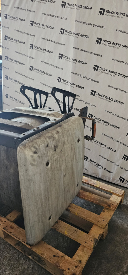 DAF DAF 106XF, CF EURO6 emission catalyst, catalysator, silencer, exhaust system, 1903901, 2232836, 2232836RN, 2398002, 2335669, 2327462, 1933421, 1947131, 1924181, 1994846, 2044453, 2134913, 1959692, 194 - Reservdelar: bild 3 DAF DAF 106XF, CF EURO6 emission catalyst, catalysator, silencer, exhaust system, 1903901, 2232836, 2232836RN, 2398002, 2335669, 2327462, 1933421, 1947131, 1924181, 1994846, 2044453, 2134913, 1959692, 194 - Reservdelar: bild 3