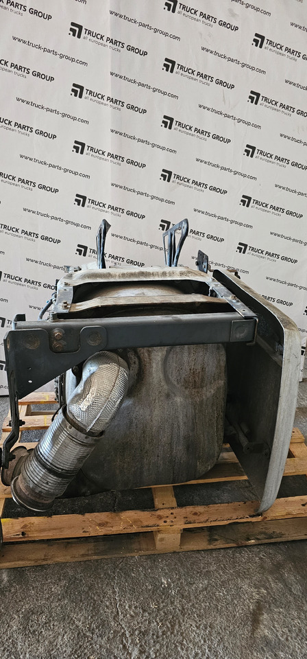 DAF DAF 106XF, CF EURO6 emission catalyst, catalysator, silencer, exhaust system, 1903901, 2232836, 2232836RN, 2398002, 2335669, 2327462, 1933421, 1947131, 1924181, 1994846, 2044453, 2134913, 1959692, 194 - Reservdelar: bild 1 DAF DAF 106XF, CF EURO6 emission catalyst, catalysator, silencer, exhaust system, 1903901, 2232836, 2232836RN, 2398002, 2335669, 2327462, 1933421, 1947131, 1924181, 1994846, 2044453, 2134913, 1959692, 194 - Reservdelar: bild 1