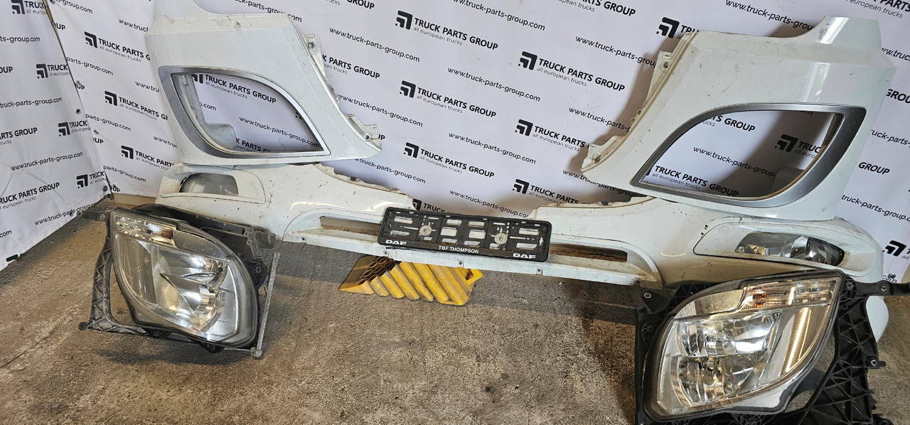 DAF DAF XF 106 EURO6 emission front parts set, bumper set, lamps, brackets, plastic body panels set, step wells, fenders, handles andunit 1953385, 1880378, 1880379, 1933685, 1948243, 1948244, 18288 - Reservdelar: bild 1 DAF DAF XF 106 EURO6 emission front parts set, bumper set, lamps, brackets, plastic body panels set, step wells, fenders, handles andunit 1953385, 1880378, 1880379, 1933685, 1948243, 1948244, 18288 - Reservdelar: bild 1