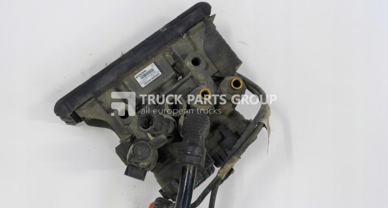 VOLVO FH4 EURO6, EURO 6 emission rear axle brake modulator valve, air system pneumatic modulator, 2114975, 22225552, K029247, DC46 2D262, JC46 2D262, K093191N07, K093192N07, K102266N06, K102879N00, K1 - Bromsventil för Lastbil: bild 1 VOLVO FH4 EURO6, EURO 6 emission rear axle brake modulator valve, air system pneumatic modulator, 2114975, 22225552, K029247, DC46 2D262, JC46 2D262, K093191N07, K093192N07, K102266N06, K102879N00, K1 - Bromsventil för Lastbil: bild 1
