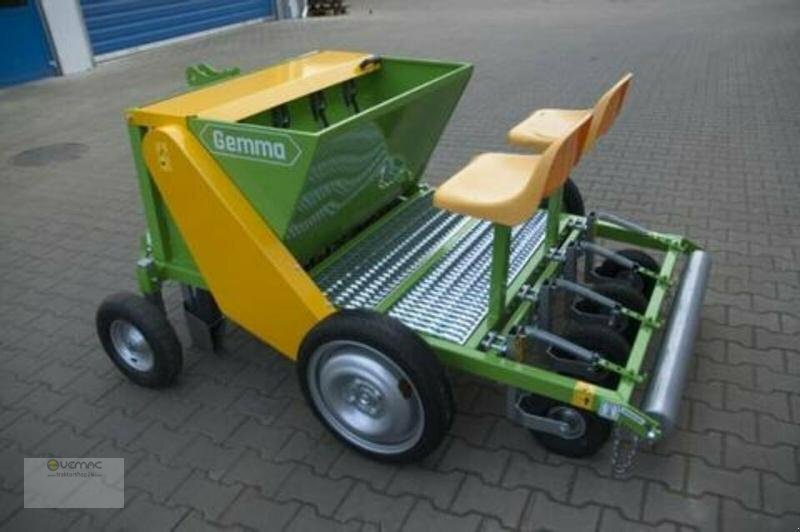 BOMET Pflanzmaschine Bomet Gemma S290 Setzmaschine Zwiebeln 3reihig NEU - Potatissättare: bild 1 BOMET Pflanzmaschine Bomet Gemma S290 Setzmaschine Zwiebeln 3reihig NEU - Potatissättare: bild 1