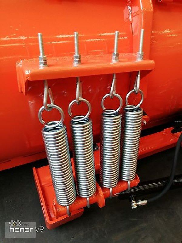 Vemac Schneeschild Geo SPFR250 250cm Schneeschieber Schneepflug NEU - Snöplog för Utility/ Specialfordon: bild 5 Vemac Schneeschild Geo SPFR250 250cm Schneeschieber Schneepflug NEU - Snöplog för Utility/ Specialfordon: bild 5