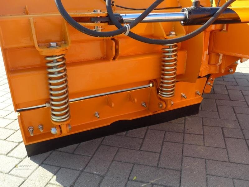 Vemac Vario Schneeschild Schneepflug 220cm NEU Winterdienst - Snöplog: bild 5 Vemac Vario Schneeschild Schneepflug 220cm NEU Winterdienst - Snöplog: bild 5