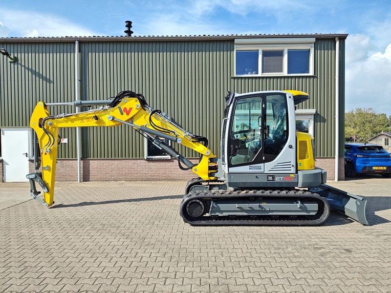 WACKER NEUSON ET90 - Grävmaskin på däck: bild 1 WACKER NEUSON ET90 - Grävmaskin på däck: bild 1