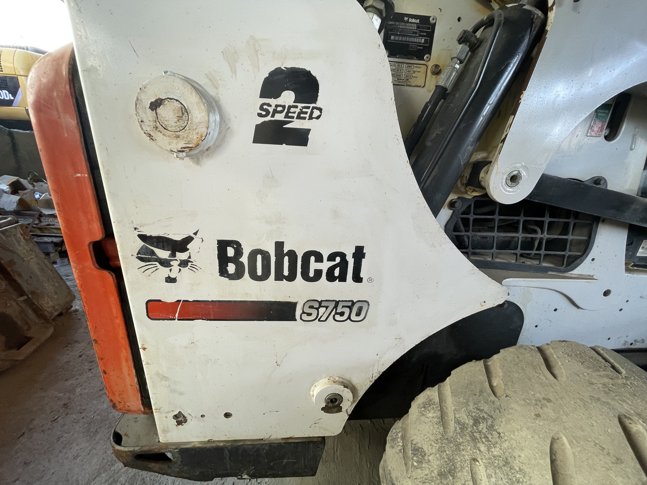 Bobcat S750 - Kompaktlastare/ Slirstyrda lastare: bild 5 Bobcat S750 - Kompaktlastare/ Slirstyrda lastare: bild 5