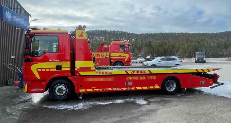MAN TGL 12.250 4x2 Manual Nordic Edition 2x Winch Brille - Bärgningsbil: bild 2 MAN TGL 12.250 4x2 Manual Nordic Edition 2x Winch Brille - Bärgningsbil: bild 2