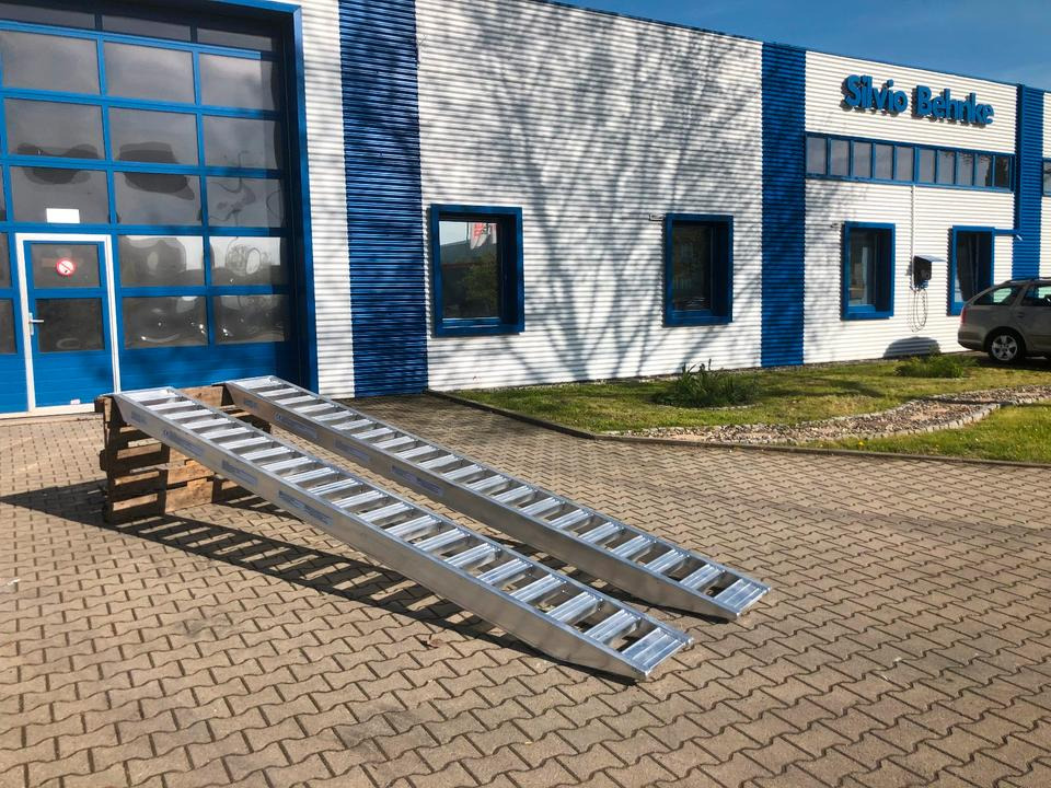 Alurampen Satz 4m 4000KG Minibagger Minilader Quad Auffahrrampe *INKL.19% MWST* - Lastramp: bild 5 Alurampen Satz 4m 4000KG Minibagger Minilader Quad Auffahrrampe *INKL.19% MWST* - Lastramp: bild 5