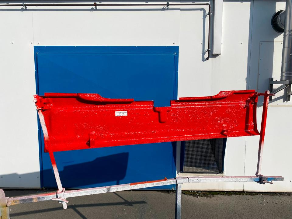 MAN Lions City A21 Heckstoßstange mit AHK Ausschnitt Lackiert UNI-Wunschfarbton OE 88732035011 / 88.73203-5011 *INKL.19% MWST* - Stötfångare för Buss: bild 2 MAN Lions City A21 Heckstoßstange mit AHK Ausschnitt Lackiert UNI-Wunschfarbton OE 88732035011 / 88.73203-5011 *INKL.19% MWST* - Stötfångare för Buss: bild 2