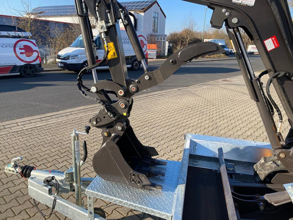 Minibagger BK2000NKSR + Tieflader + Zubehör *INKL.19% MWST*BERGER KRAUS*KUBOTA* KLIMA*SCHWENKARM*VERSTELLFAHRWERK* - Minigrävmaskin: bild 5 Minibagger BK2000NKSR + Tieflader + Zubehör *INKL.19% MWST*BERGER KRAUS*KUBOTA* KLIMA*SCHWENKARM*VERSTELLFAHRWERK* - Minigrävmaskin: bild 5