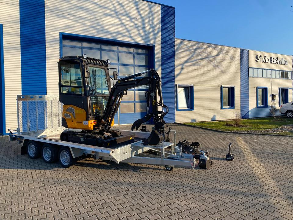 Minibagger BK2000NKSR + Tieflader + Zubehör *INKL.19% MWST*BERGER KRAUS*KUBOTA* KLIMA*SCHWENKARM*VERSTELLFAHRWERK* - Minigrävmaskin: bild 4 Minibagger BK2000NKSR + Tieflader + Zubehör *INKL.19% MWST*BERGER KRAUS*KUBOTA* KLIMA*SCHWENKARM*VERSTELLFAHRWERK* - Minigrävmaskin: bild 4