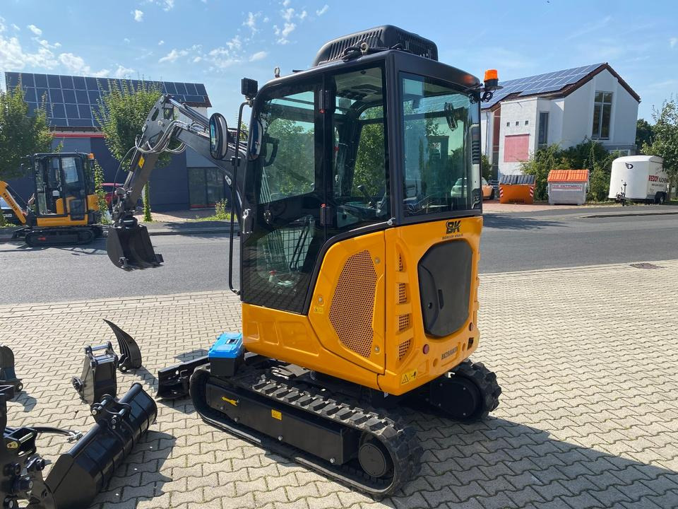 Minibagger BK2800ASR inkl. Zubehörpaket *INKL.19% MWST*BERGER KRAUS*KUBOTA*SCHWENKARM* VERSTELLFAHRWERK*KLIMA* - Minigrävmaskin: bild 4 Minibagger BK2800ASR inkl. Zubehörpaket *INKL.19% MWST*BERGER KRAUS*KUBOTA*SCHWENKARM* VERSTELLFAHRWERK*KLIMA* - Minigrävmaskin: bild 4