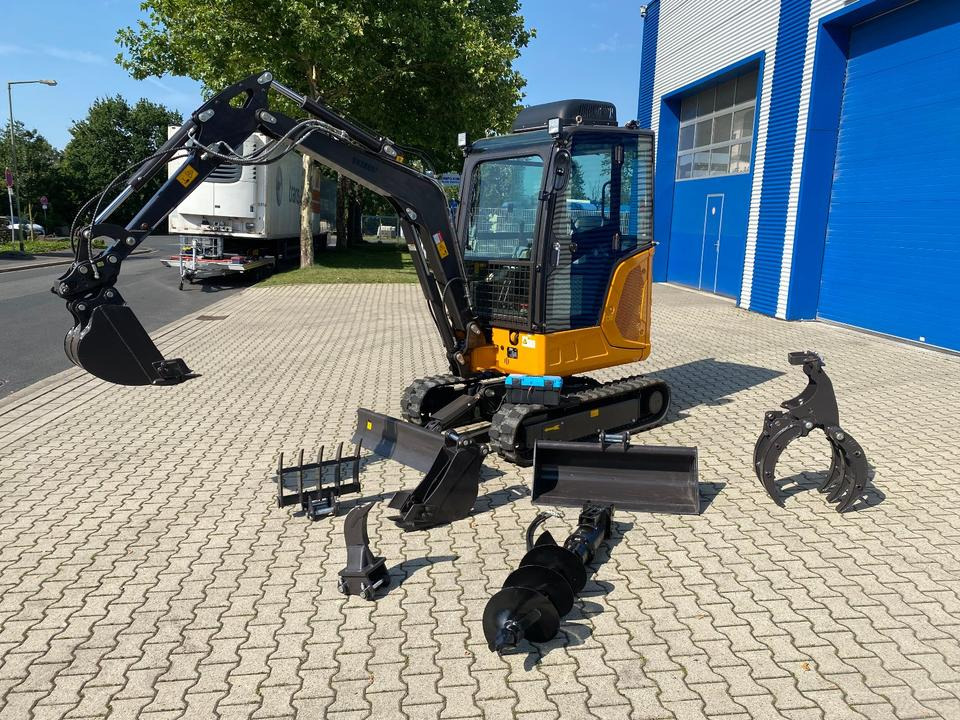 Minibagger BK2800ASR inkl. Zubehörpaket *INKL.19% MWST*BERGER KRAUS*KUBOTA*SCHWENKARM* VERSTELLFAHRWERK*KLIMA* - Minigrävmaskin: bild 1 Minibagger BK2800ASR inkl. Zubehörpaket *INKL.19% MWST*BERGER KRAUS*KUBOTA*SCHWENKARM* VERSTELLFAHRWERK*KLIMA* - Minigrävmaskin: bild 1