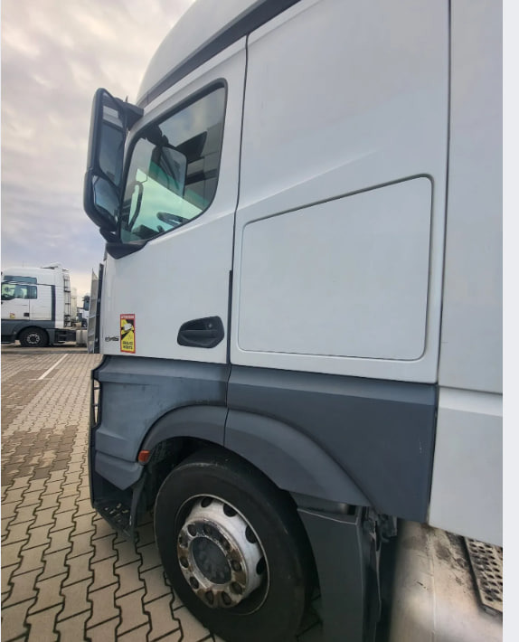 Mercedes-Benz ACTROS 1845 mega  WDF - Dragbil: bild 3 Mercedes-Benz ACTROS 1845 mega  WDF - Dragbil: bild 3