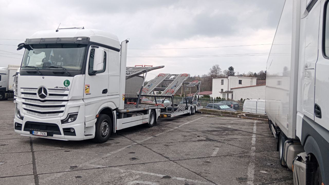 MERCEDES-BENZ actros - Biltransportbil lastbil: bild 1 MERCEDES-BENZ actros - Biltransportbil lastbil: bild 1
