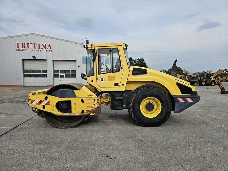 BOMAG BW213DH-4 BVC - Kompaktor: bild 1 BOMAG BW213DH-4 BVC - Kompaktor: bild 1