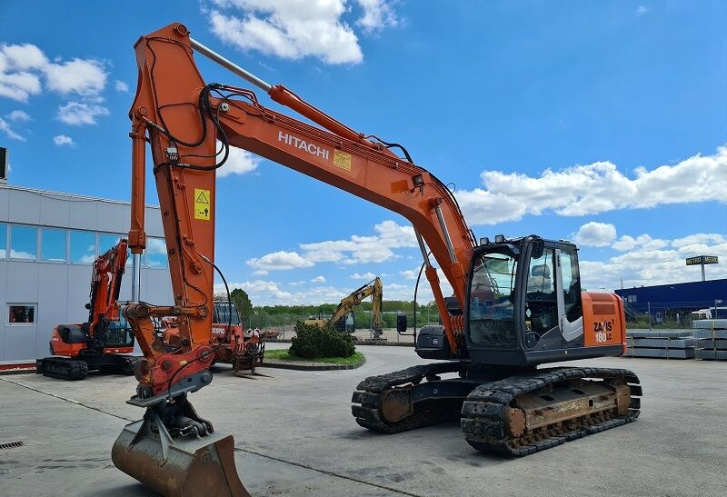 Hitachi ZX180LC-3 - Bandgrävare: bild 2 Hitachi ZX180LC-3 - Bandgrävare: bild 2