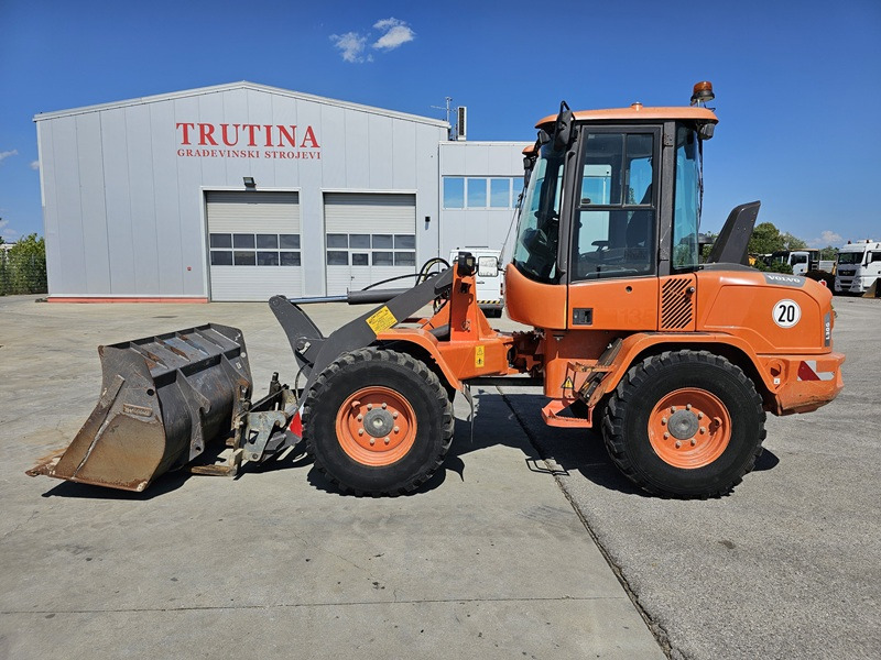 VOLVO L30G - Hjullastare: bild 2 VOLVO L30G - Hjullastare: bild 2