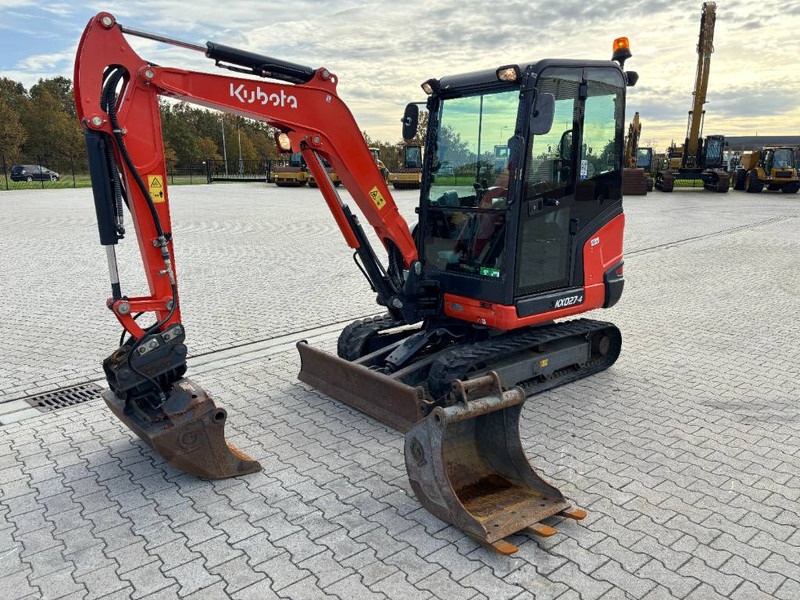 Kubota KX 027-4 - Minigrävmaskin: bild 1 Kubota KX 027-4 - Minigrävmaskin: bild 1