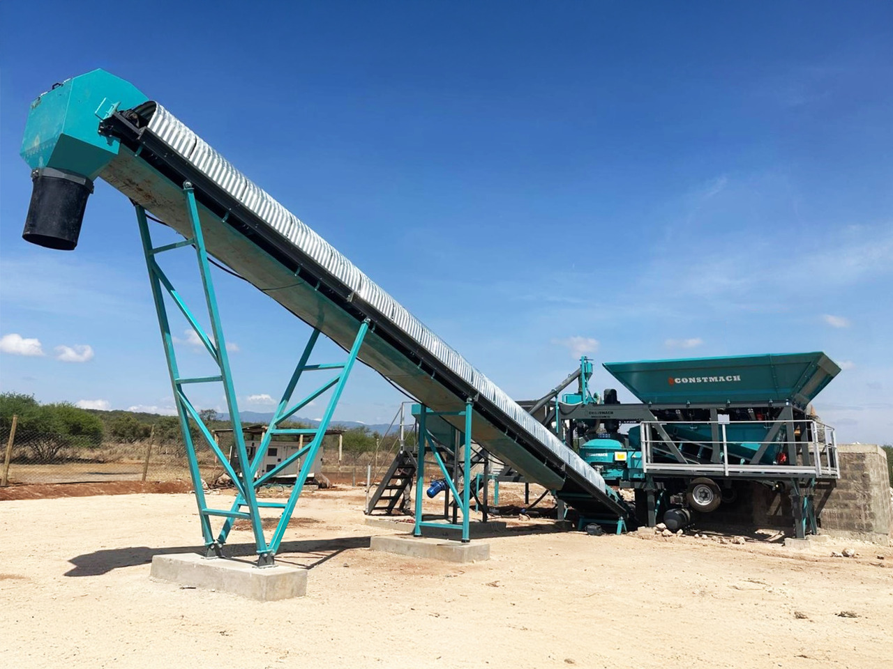Constmach Mini Mobile Concrete Batching Plant 30 m³/h - Betongfabrik: bild 1 Constmach Mini Mobile Concrete Batching Plant 30 m³/h - Betongfabrik: bild 1