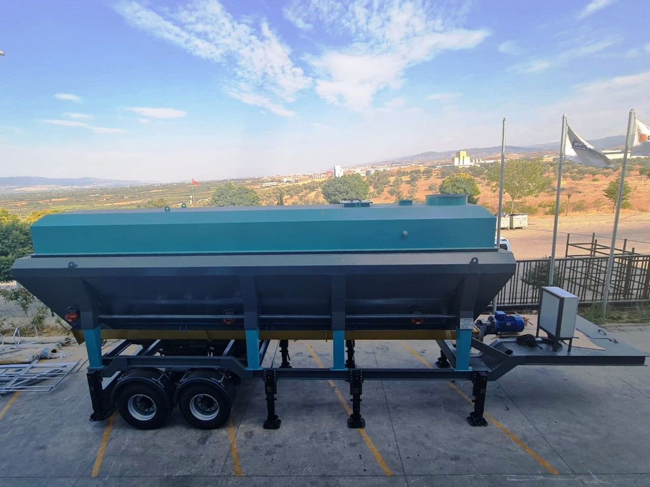 Constmach Mobiles Zementsilo (Horizontales Zementsilo) - Cementsilo: bild 2 Constmach Mobiles Zementsilo (Horizontales Zementsilo) - Cementsilo: bild 2