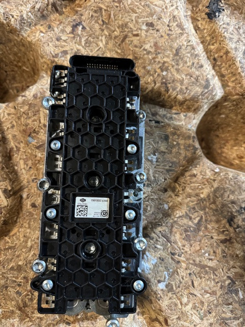 ZF Ventilblock TRAXON Getriebe 0501330550 - Växellåda och reservdelar för Lastbil: bild 1 ZF Ventilblock TRAXON Getriebe 0501330550 - Växellåda och reservdelar för Lastbil: bild 1