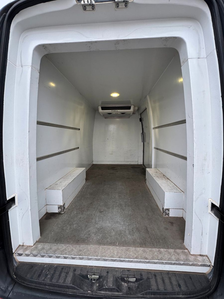 Volkswagen Crafter Kasten 35 mittel L2H2 Hochdach - Kylbil: bild 4 Volkswagen Crafter Kasten 35 mittel L2H2 Hochdach - Kylbil: bild 4