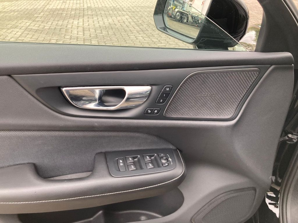 Volvo S60 T5 Lim. R-Design Volvo S60 T5 Lim. R-Design - Sedan: bild 5 Volvo S60 T5 Lim. R-Design Volvo S60 T5 Lim. R-Design - Sedan: bild 5