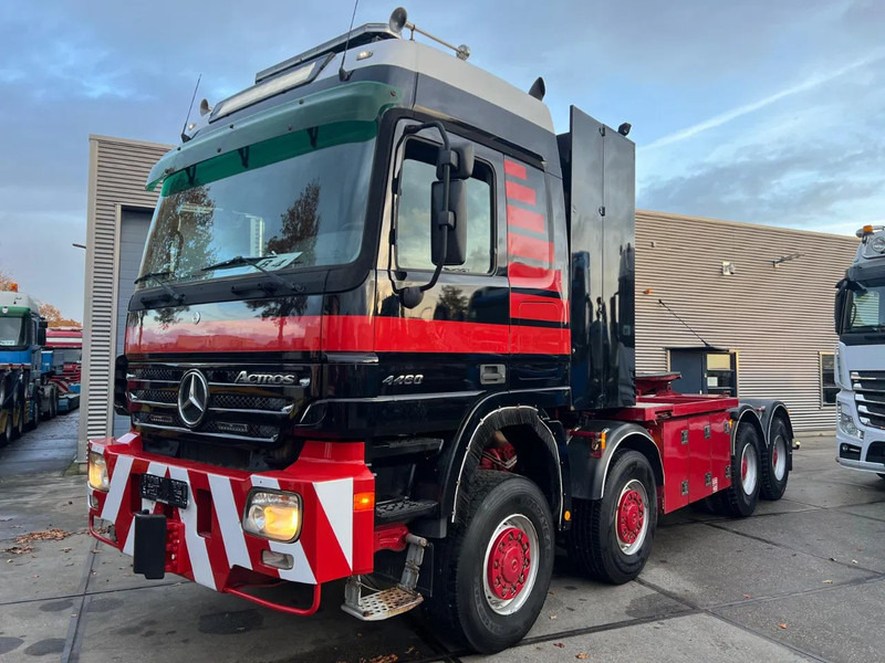 Mercedes-Benz Actros 4460 SLT 8x8 Actros 4460 8x8 SLT - Dragbil: bild 1 Mercedes-Benz Actros 4460 SLT 8x8 Actros 4460 8x8 SLT - Dragbil: bild 1