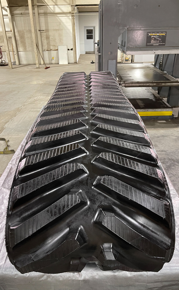 Versatile, Kinze Grain Carts, Kubota Delta track - Larvband för Bandtraktor: bild 1 Versatile, Kinze Grain Carts, Kubota Delta track - Larvband för Bandtraktor: bild 1