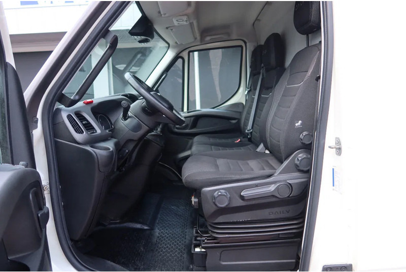 Iveco 70-C 18 Automaat L3H3 C RIJBEWIJS - Skåpbil: bild 5 Iveco 70-C 18 Automaat L3H3 C RIJBEWIJS - Skåpbil: bild 5