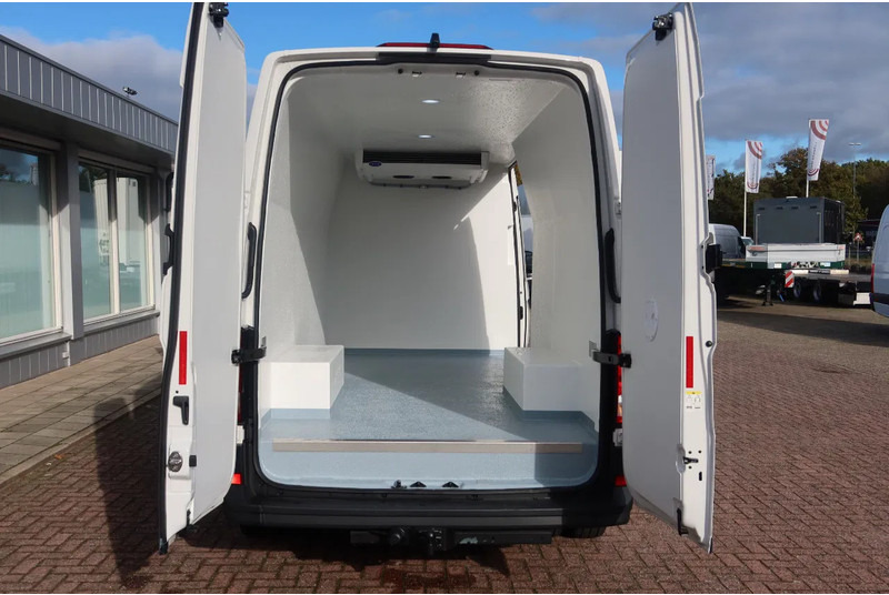 MAN TGE 50.160 Koel/Vries/Verwarmen + nachtaansluiting Carrier Xarios 350 L4/H2 automaat. Dubbel lucht. - Kylbil: bild 3 MAN TGE 50.160 Koel/Vries/Verwarmen + nachtaansluiting Carrier Xarios 350 L4/H2 automaat. Dubbel lucht. - Kylbil: bild 3