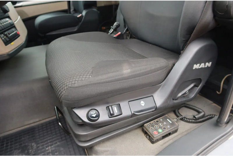 MAN TGS 35.360 Kraanwagen + oprijwagen Hiab 228 E3 - Kranbil: bild 5 MAN TGS 35.360 Kraanwagen + oprijwagen Hiab 228 E3 - Kranbil: bild 5