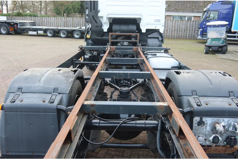 MAN TGX 18 .340 4x2 Full air Chassis, twist locks - Chassi lastbil: bild 4 MAN TGX 18 .340 4x2 Full air Chassis, twist locks - Chassi lastbil: bild 4