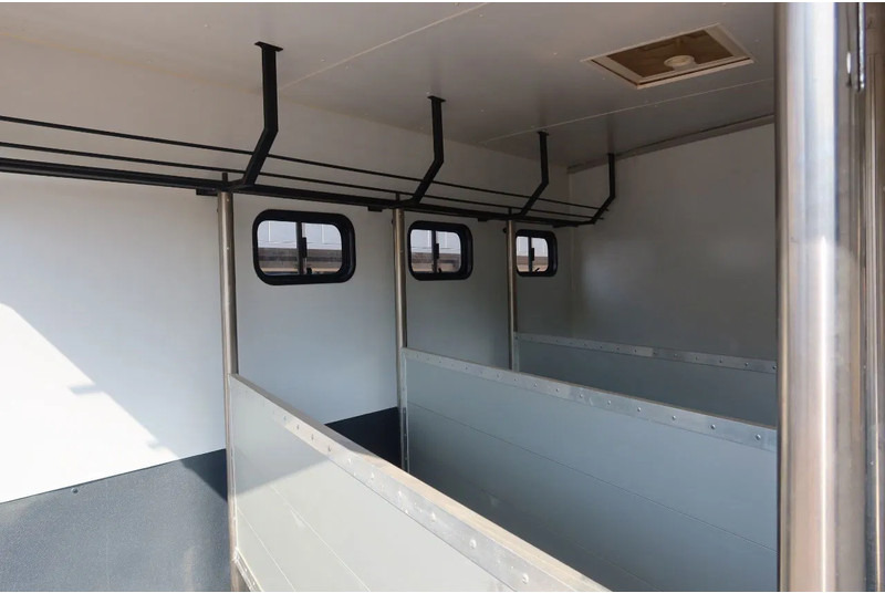 Mercedes-Benz Atego 816 L 3 Paarden/4 Ponies Nieuwe APK + nieuwe accu. - Hästbuss: bild 3 Mercedes-Benz Atego 816 L 3 Paarden/4 Ponies Nieuwe APK + nieuwe accu. - Hästbuss: bild 3