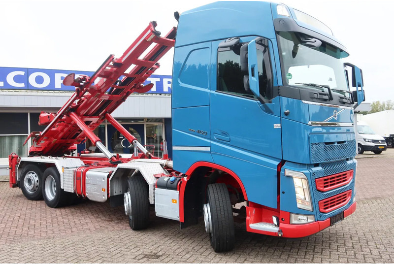 Volvo FH 460 Hooklift 8x2 Haakarm. 3x Steering axle - Lastbil med kabelsystem: bild 2 Volvo FH 460 Hooklift 8x2 Haakarm. 3x Steering axle - Lastbil med kabelsystem: bild 2