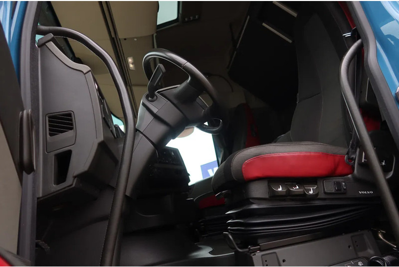 Volvo FH 460 Hooklift 8x2 Haakarm. 3x Steering axle - Lastbil med kabelsystem: bild 5 Volvo FH 460 Hooklift 8x2 Haakarm. 3x Steering axle - Lastbil med kabelsystem: bild 5