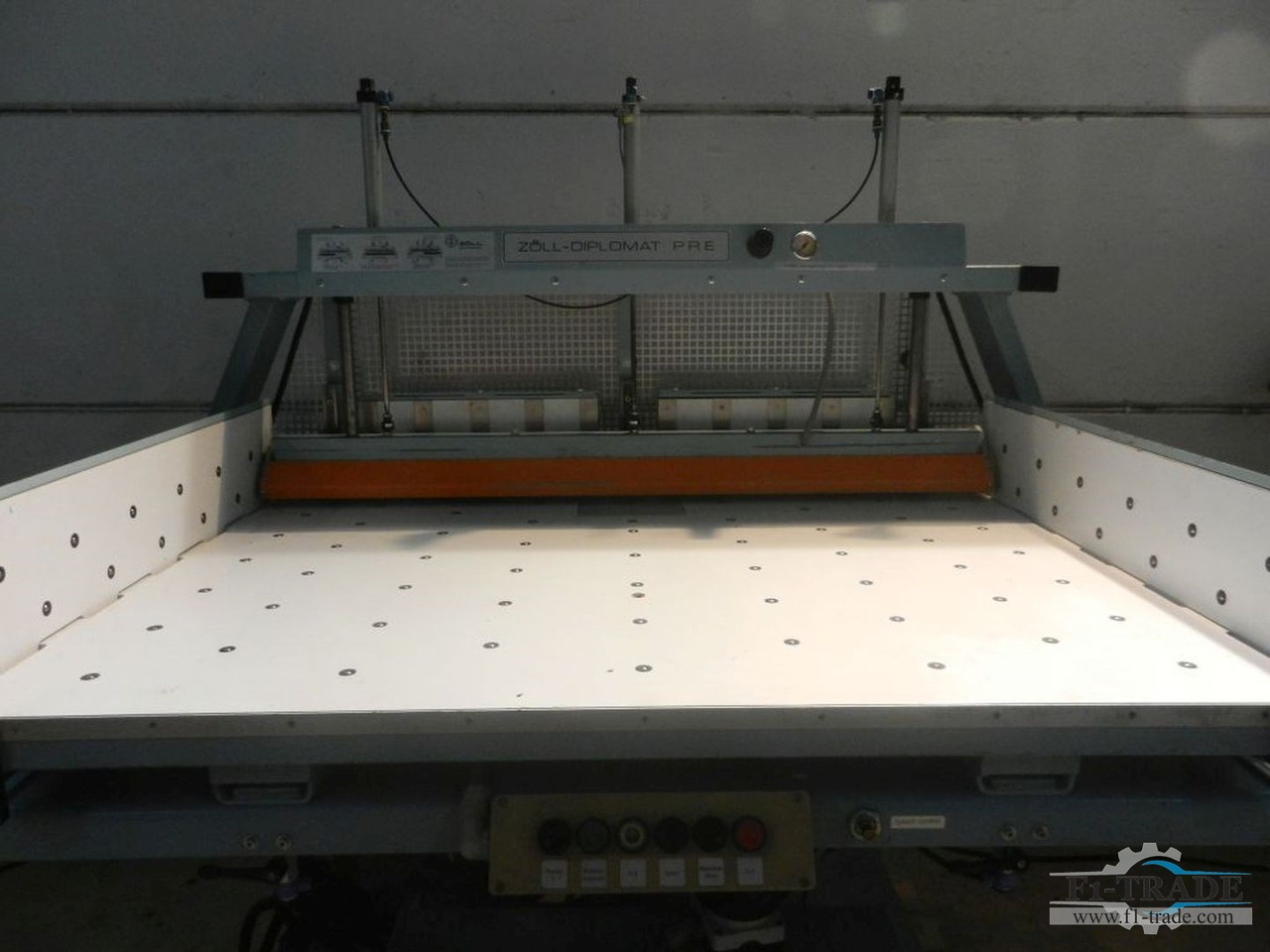 Zoell Diplomat 701 PC-PR - Vikmaskin: bild 5 Zoell Diplomat 701 PC-PR - Vikmaskin: bild 5