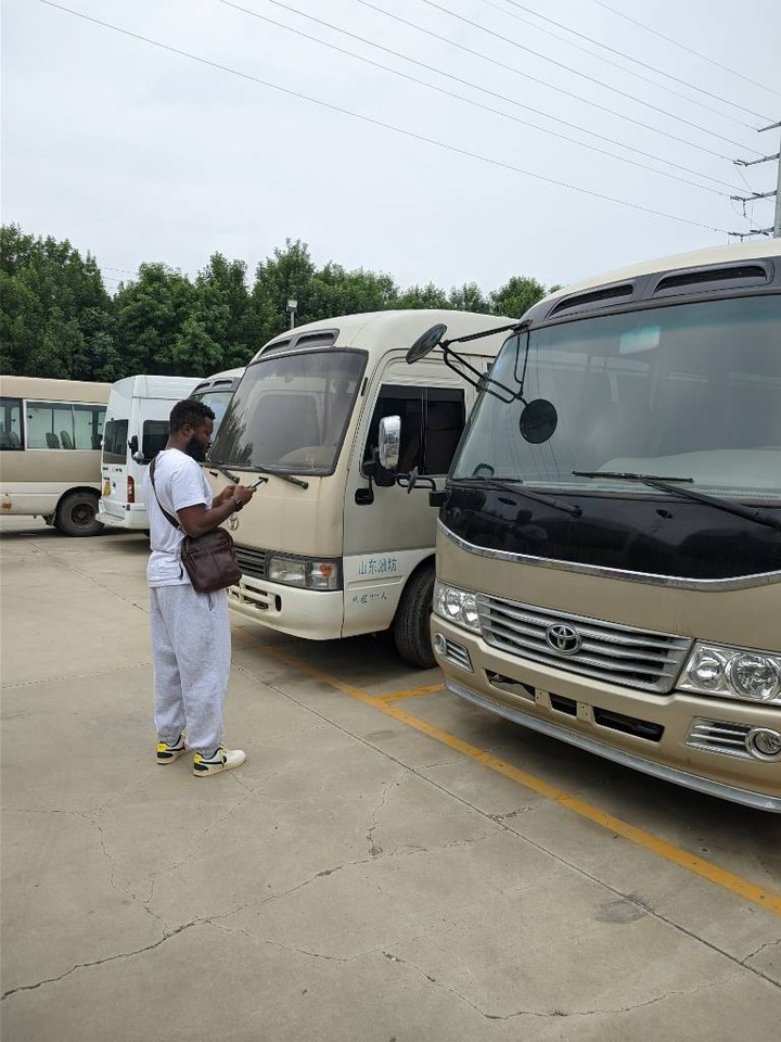 Toyota Coaster Bus - Minibuss, Persontransport: bild 3 Toyota Coaster Bus - Minibuss, Persontransport: bild 3