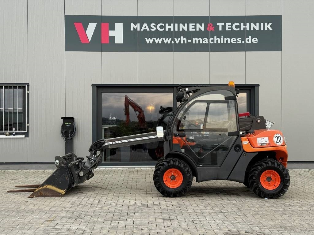 Ausa T 144 - Teleskoplastar: bild 2 Ausa T 144 - Teleskoplastar: bild 2