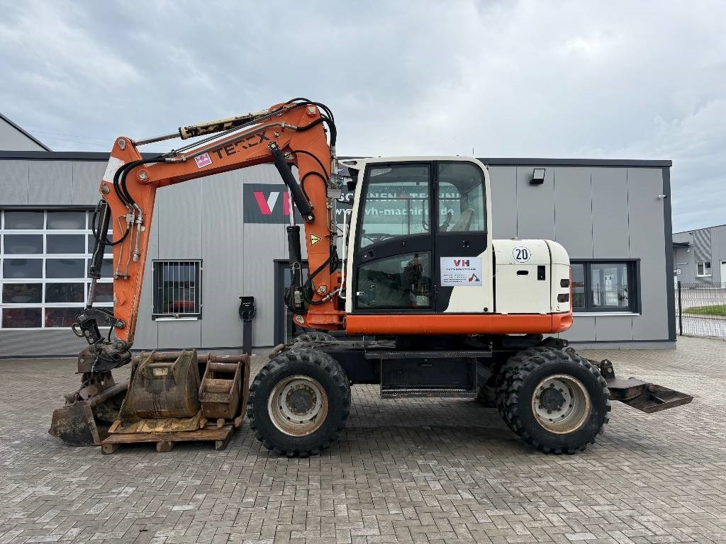 Terex TW 110 - Grävmaskin på däck: bild 2 Terex TW 110 - Grävmaskin på däck: bild 2